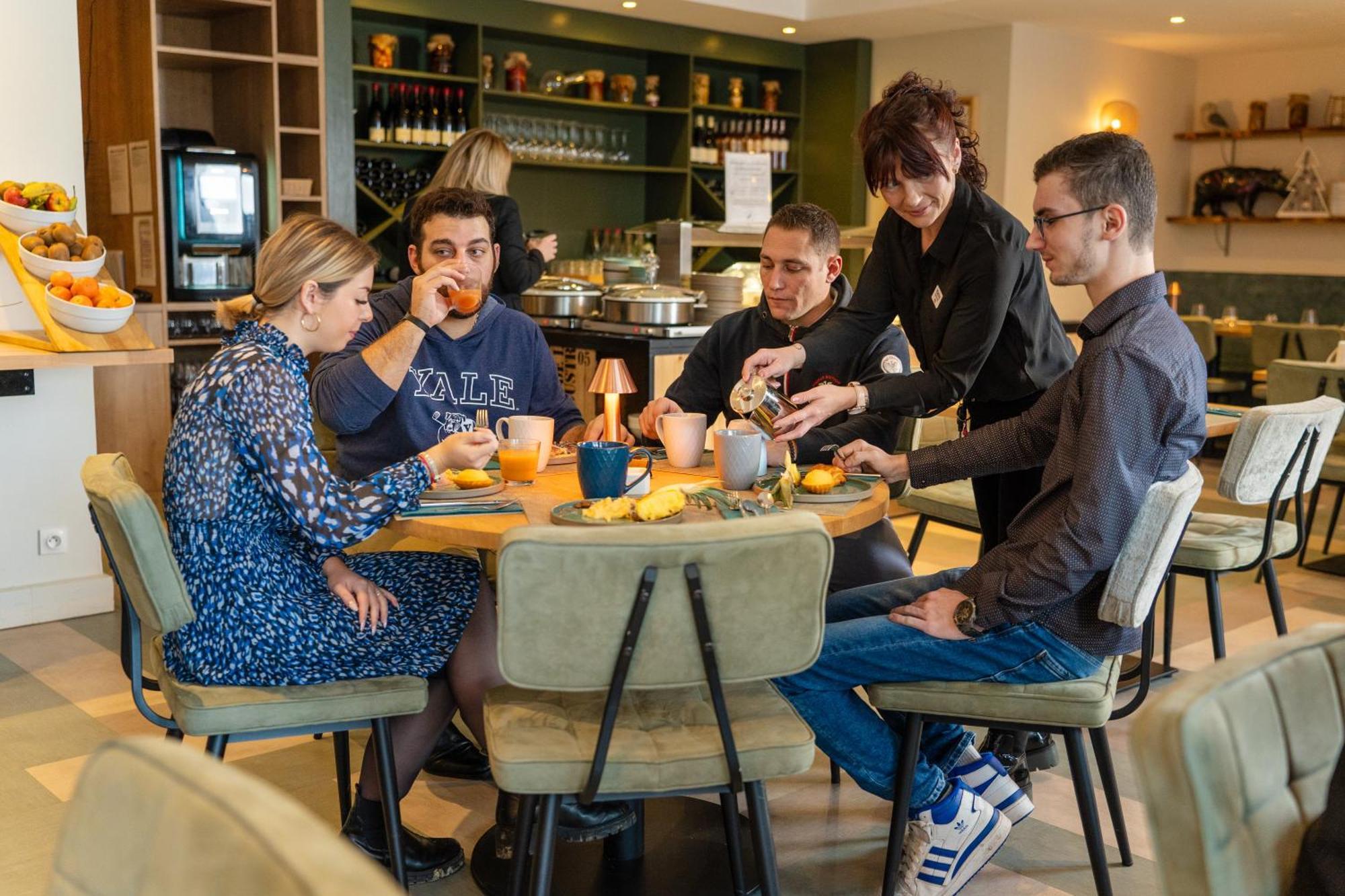 Domaine De La Foret D'Orient, Logis Hotel, Restaurant, Spa Et Golf Rouilly-Sacey Eksteriør billede